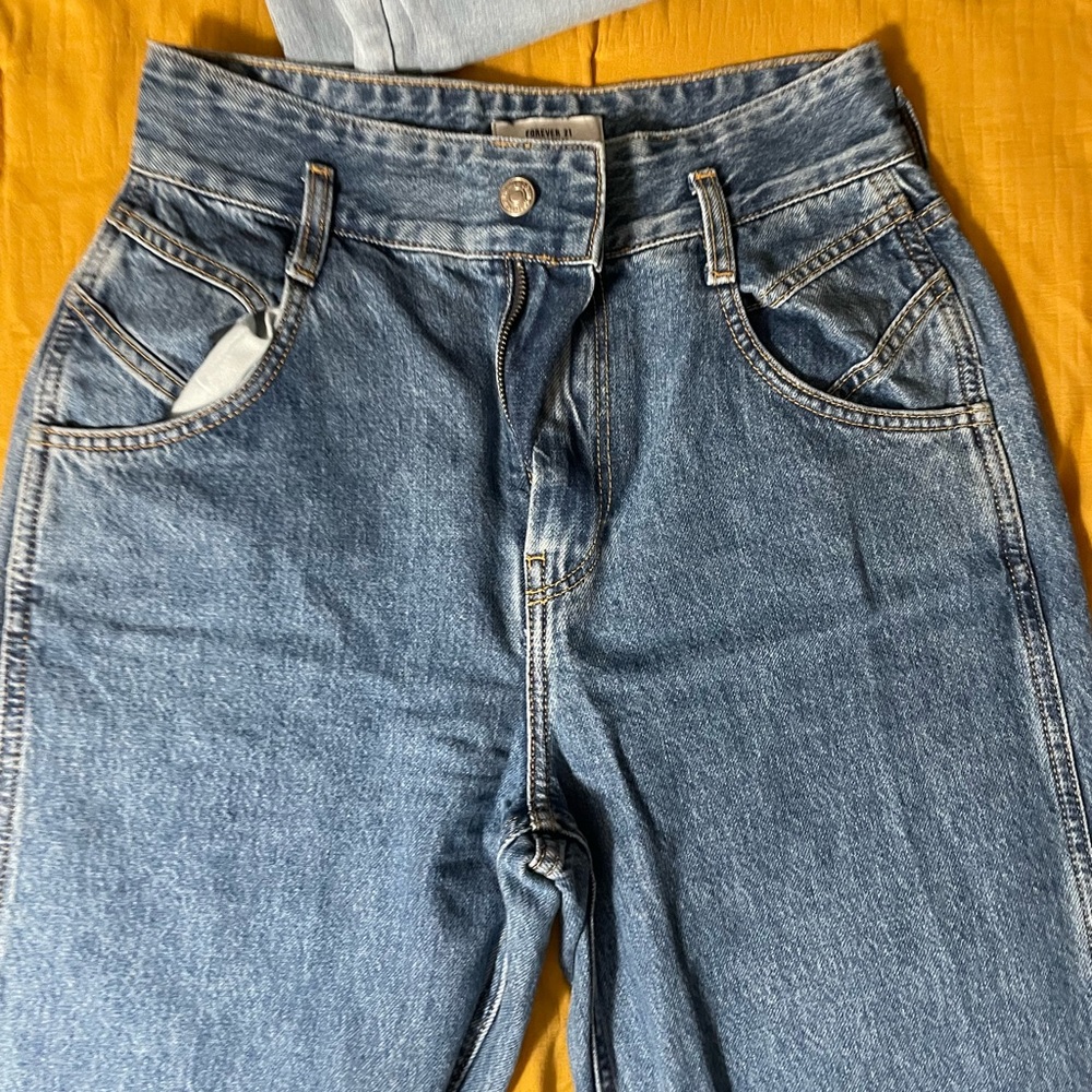 Forever 21 Mom Baggy Jeans